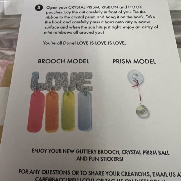 Baccurelli Mystery Craft brooch box - Picture 4 of 4